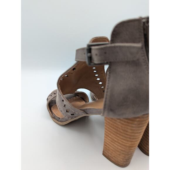 Report | Rosalet Cutout Heels Leather Western Style | Size 8 - Picture 8 of 8